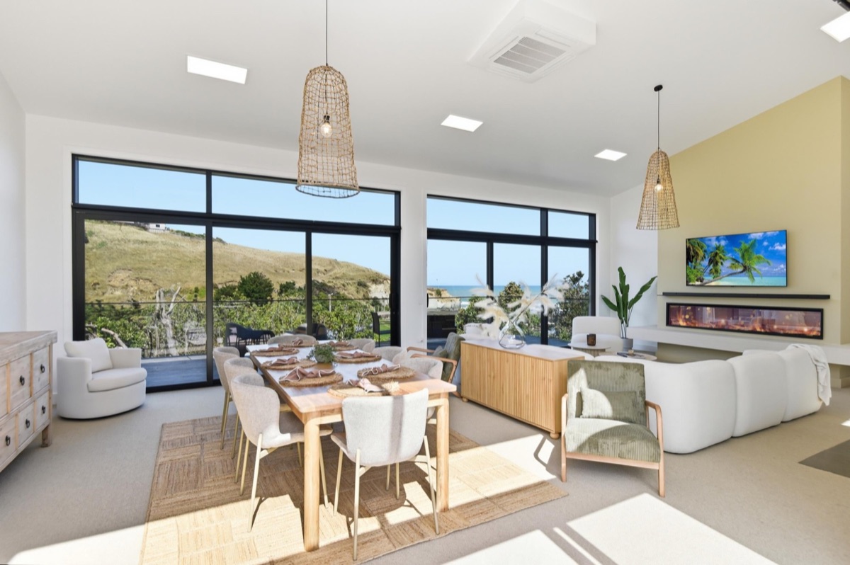 12A Mowhanau Drive (3)